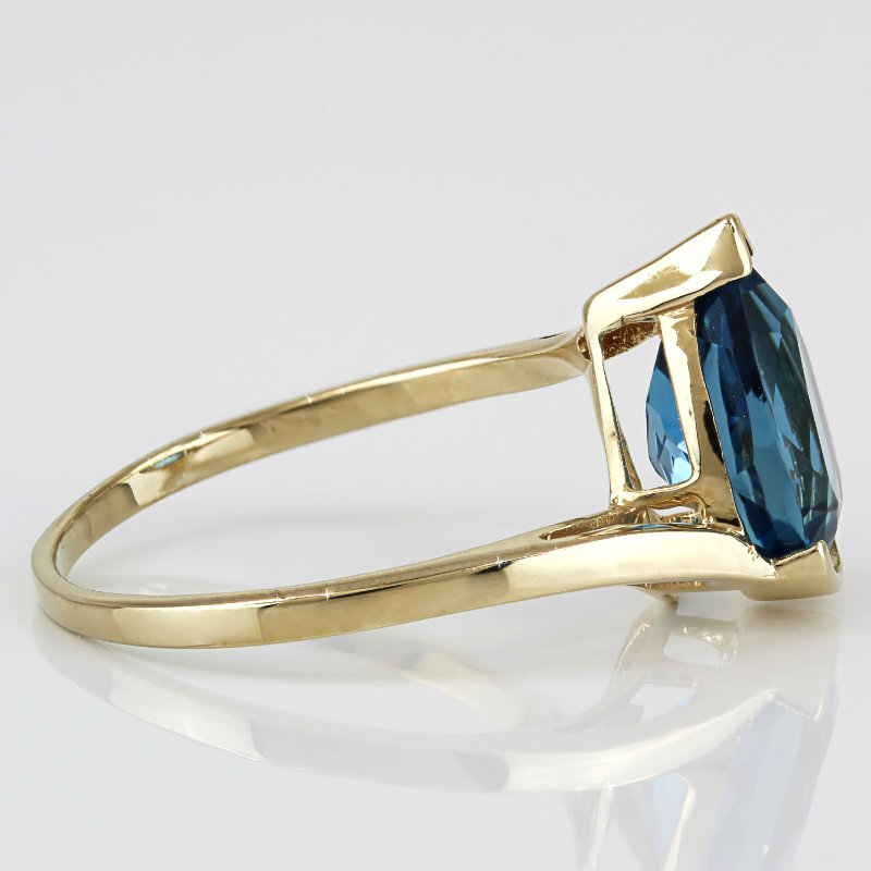 London Blue Topaz Solitaire Ring 10k Yellow Gold Sanur Cocktail Anniversary Gift - Image 3