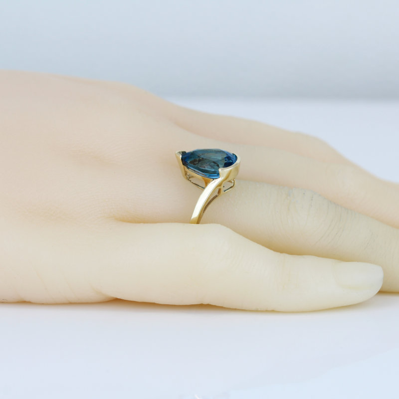 London Blue Topaz Solitaire Ring 10k Yellow Gold Sanur Cocktail Anniversary Gift - Image 6