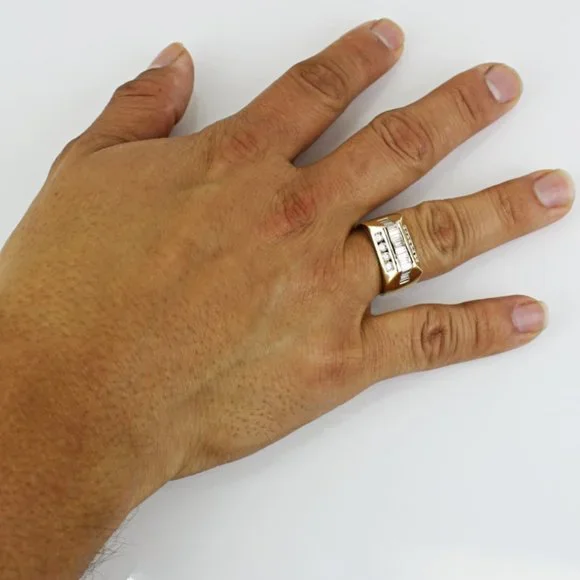 Vintage 14k Yellow Gold Baguette & Round Diamond Ring Anniversary Band - Image 10