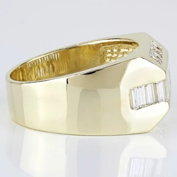 Vintage 14k Yellow Gold Baguette & Round Diamond Ring Anniversary Band - Image 3