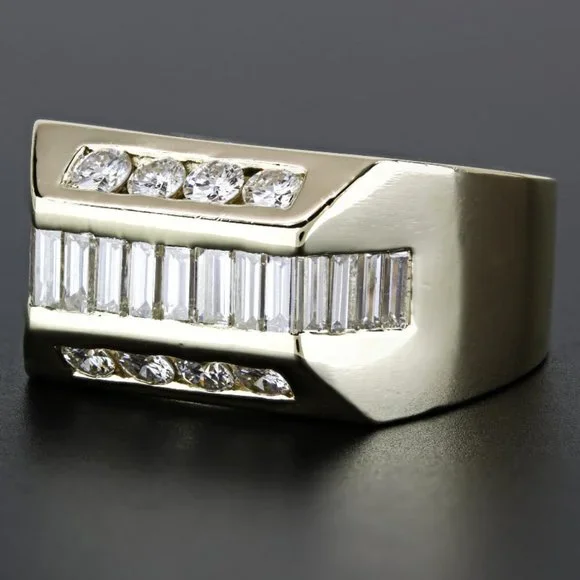 Vintage 14k Yellow Gold Baguette & Round Diamond Ring Anniversary Band - Image 6