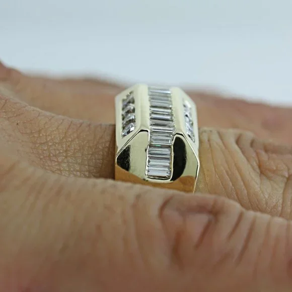 Vintage 14k Yellow Gold Baguette & Round Diamond Ring Anniversary Band - Image 7