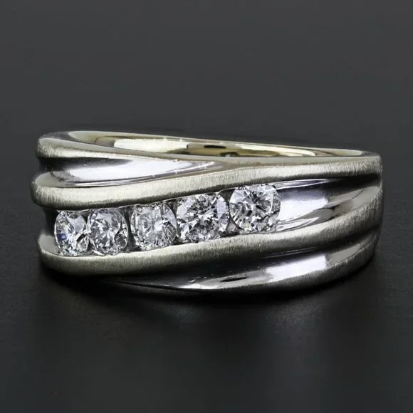 14k White Gold Diamond Wedding / Anniversary Band Ring - Image 3