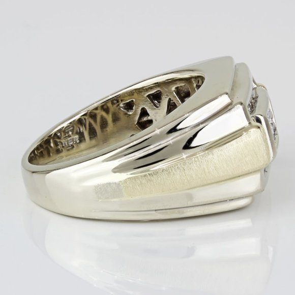 Vintage 14k Two-Tone Yellow & White Gold Princess and Round Diamond Ring - Image 3