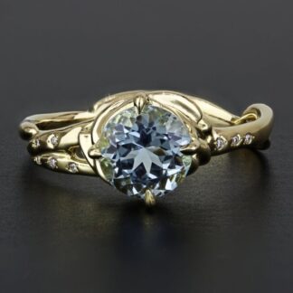 18k Yellow Gold Aquamarine & Diamond Anniversary / Birthstone Ring
