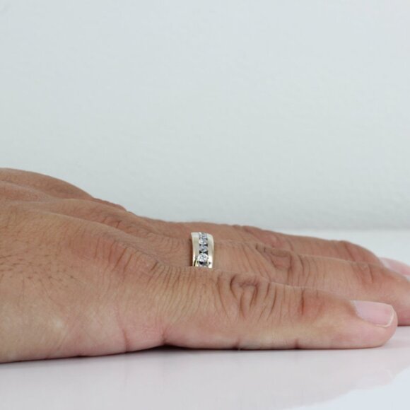 18K White Gold Diamond Wedding Band Anniversary Ring - Image 6