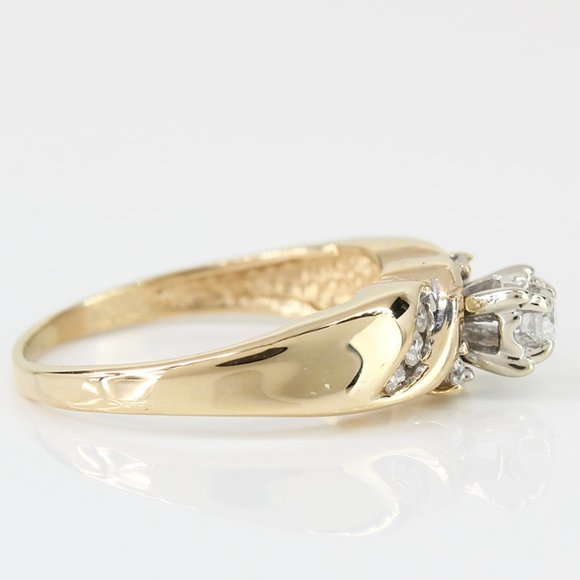 14K Yellow Gold Diamond Twist Band Ring - Image 3