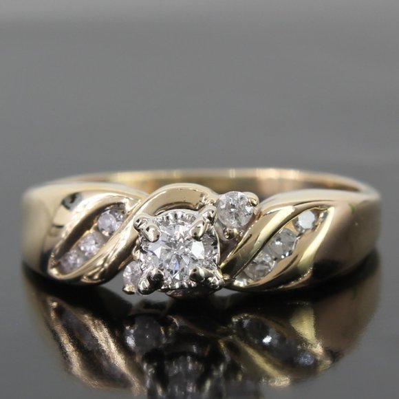 14K Yellow Gold Diamond Twist Band Ring - Image 5