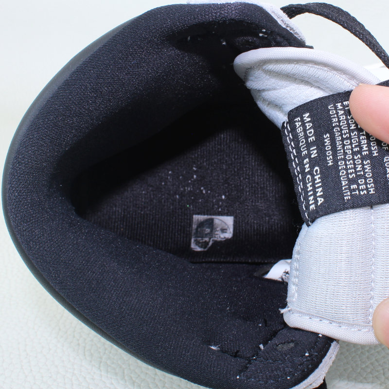 Jordan 1 Retro High OG white Cement Size 9.5 - Image 8