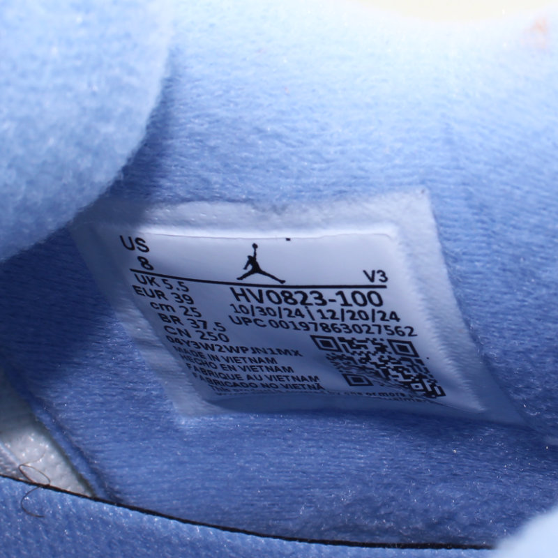 Air Jordan 4 Retro Forget Me Not Size 8 (W) - Image 8