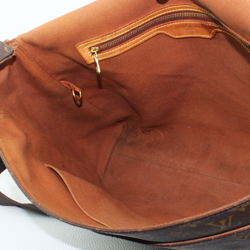 Louis Vuitton Abbesses Messenger Bag Brown Canvas - Image 10