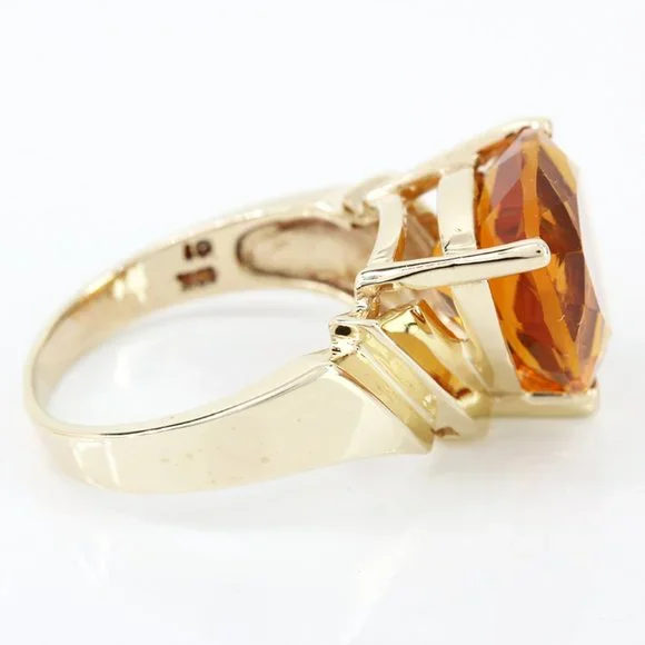 Vintage 10K Yellow Gold Solitaire Triangular Citrine Art Deco Anniversary Ring - Image 3