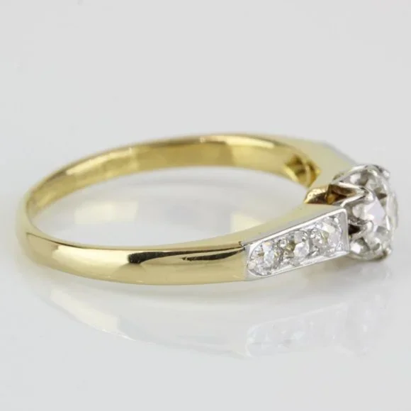 18k Yellow Gold Euro-cut Diamond Engagement Ring - Image 4