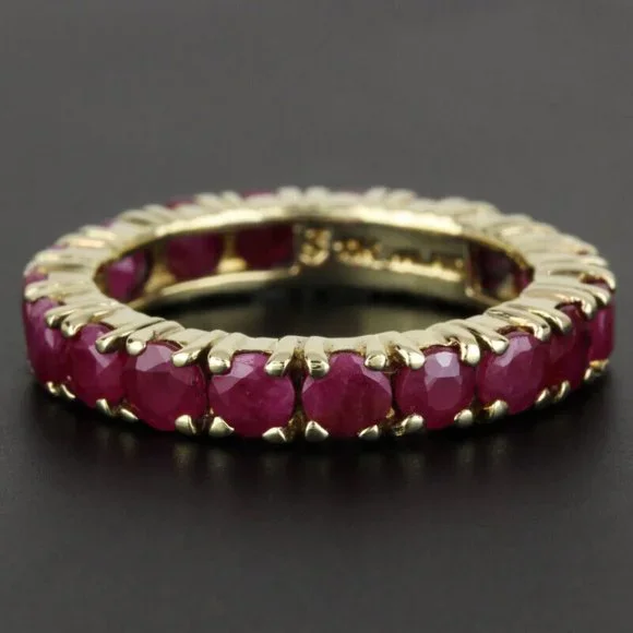 Vintage 10K Yellow Gold Red Ruby Eternity Anniversary Band Bridal Wedding Ring