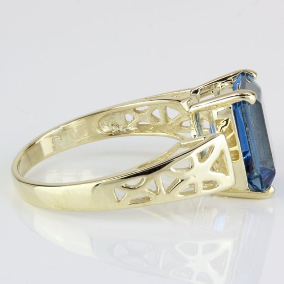 Vintage 10K Yellow Gold London Blue Topaz Solitaire Cocktail Ring - Image 3