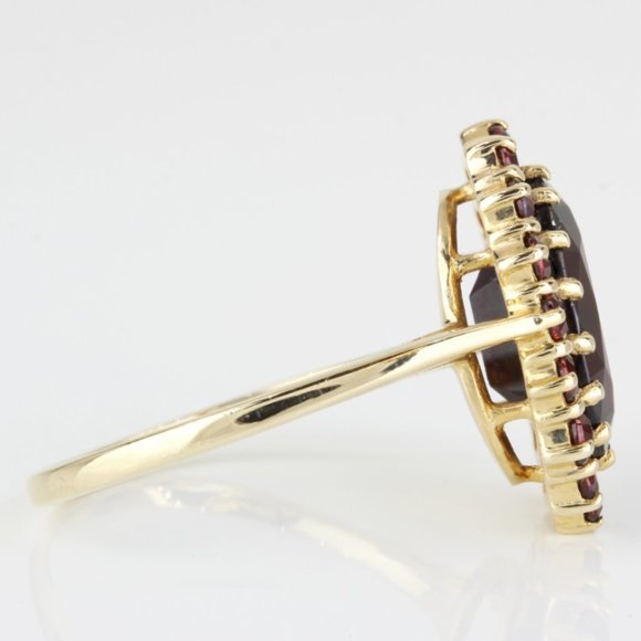 Vintage Pranda 10K Yellow Gold Oval Garnet Halo Ring - Image 4