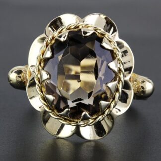 14K Yellow Gold Vintage Oval Smokey Quartz Flower‑Style Ring