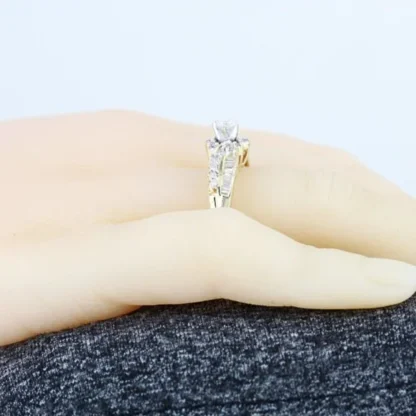 14k Yellow Gold Round & Baguette Diamond Wedding / Engagement ...
