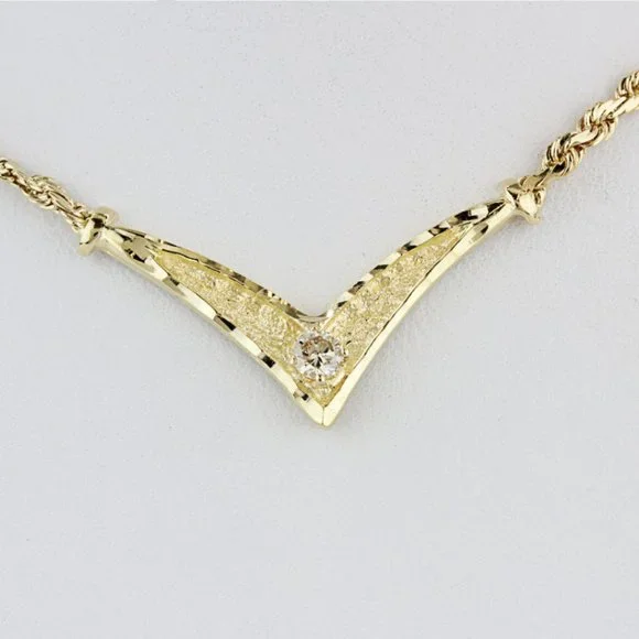 14K Yellow Gold Diamond Chevron Rope Link Anniversary Choker Necklace - 15"