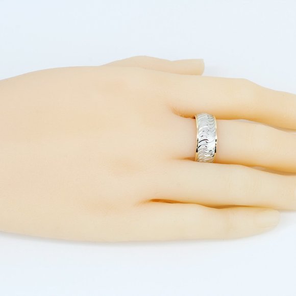 14k Two-Tone Gold Guilloché Etched Fancy Carved Wedding Band Ring by Paramount Jewelers - Image 4