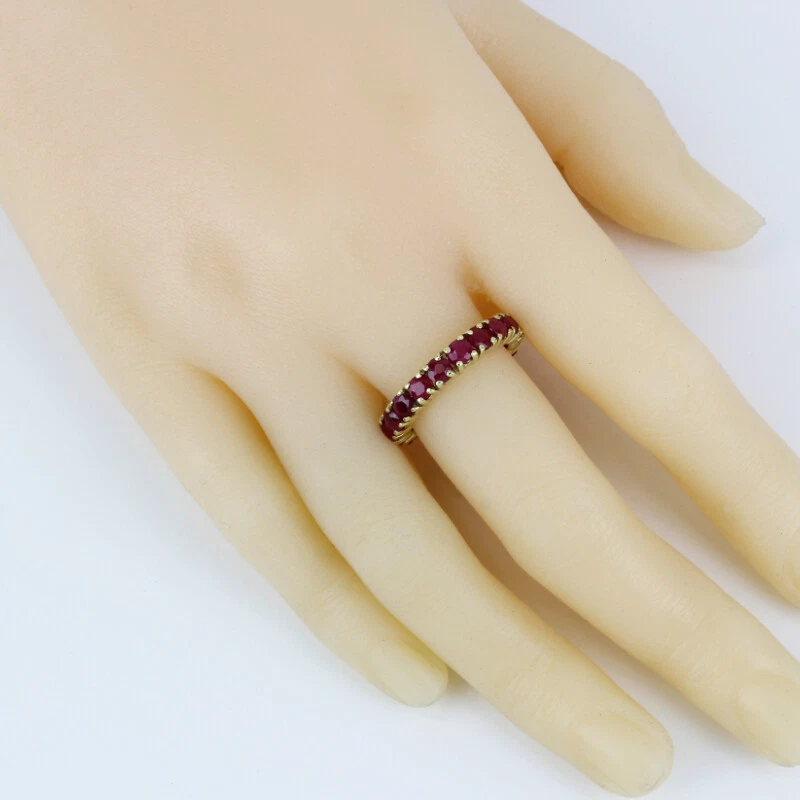 Vintage 10K Yellow Gold Red Ruby Eternity Anniversary Band Bridal Wedding Ring - Image 5