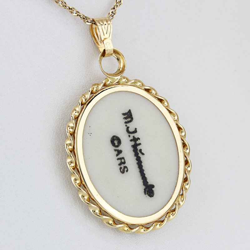 14k Yellow Gold Oval MJ Hummel Umbrella Girl by ARS Edition - Image 3