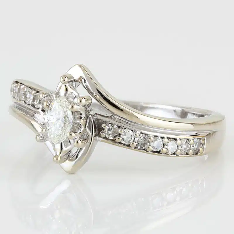 1980s Vintage Marquise Bridal Engagement Ring 14K Yellow Gold Anniversary Gift - Image 2
