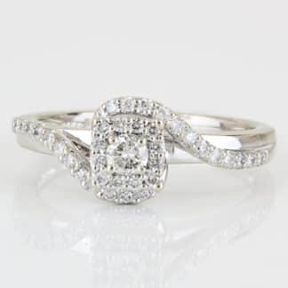 14K White Gold Diamond Halo Cluster Bridal Engagement Anniversary Cocktail Ring