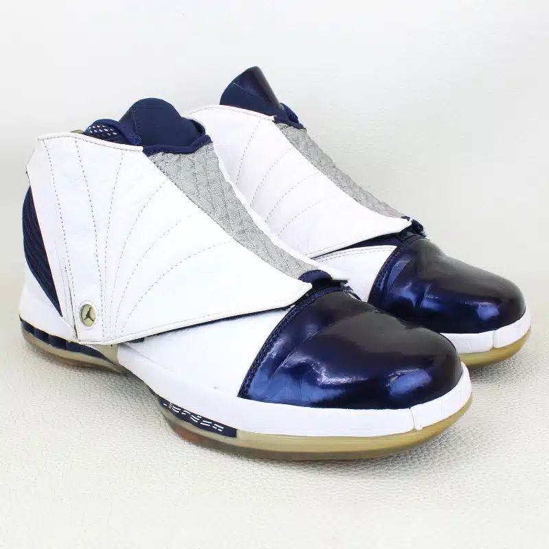Jordan 16 Retro Midnight Navy (2016)-Size 9.5M - Image 9