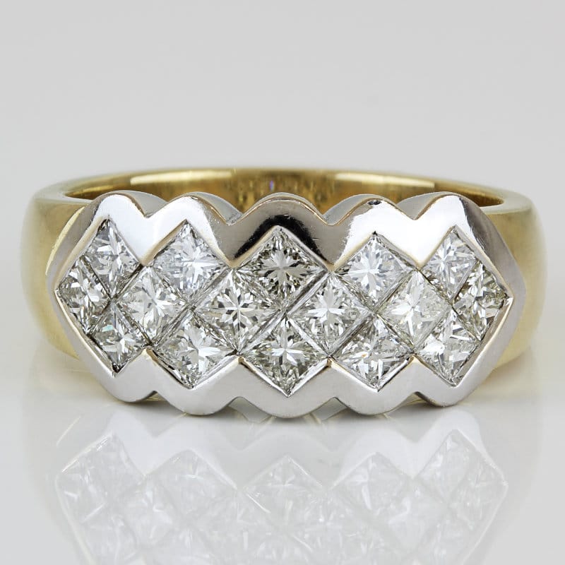 18 Karat Two-Tone Gold Princess Diamond Geometric Zig Zag Band Ring